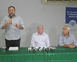 Rogério Silva, Hebert Brito e Paulo Sidnei durante entrevista coletiva em Araguaína nesta sexta-feira