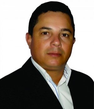 Luciano Machado: "Um decreto não pode derrubar uma eleição. ? um ato de autoritarismo"