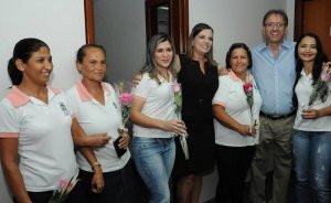 Mulheres servidoras são homenageadas pelo governador e vice no Palácio Araguaia