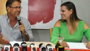 Governador Marcelo Miranda e a vice-governadora Cláudia Lelis em entrevista após vitória nas eleições