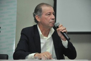 João Emídio, afirmou que o governo do Tocantins deve cerca de R$ 30 milhões em repasses para a área de saúde. 