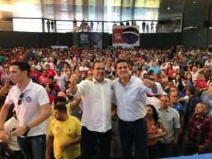 Vicentinho Alves (à esq.) e Divino Bethânia contam com o apoio de 72 prefeitos, além de várias lideranças do Estado (Foto: Ascom)