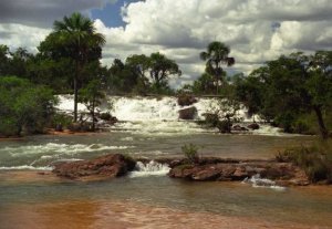 Cachoeira do Cavalo Queimado fica no município de Dianópolis