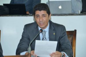 Valdemar Junior apresenta requerimento que beneficia os municípios de Combinado e Lavandeira