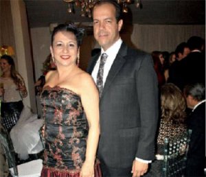 Senadora Kátia Abreu com o namorado Moisés Pinto