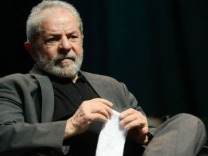 Ex-presidente Lula, condenado a 9,5 anos de cadeia pelo juiz Sérgio Moro por corrupção passiva e lavagem de dinheiro no caso do triplex