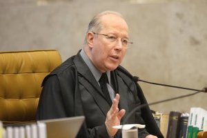 Decisão do ministro Celso de Mello é resultado de usurpação de competência do magistrado federal de primeira instância