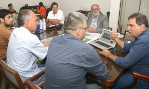 Reunião com técnicos da Seagro sobre a proposta de instalação de unidade no Centro agrotecnológico