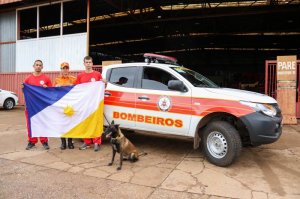 Sargento Rafael Mollo e a cadela Sky vão se juntar à missão de buscas em Petrópolis (RJ)Henrique